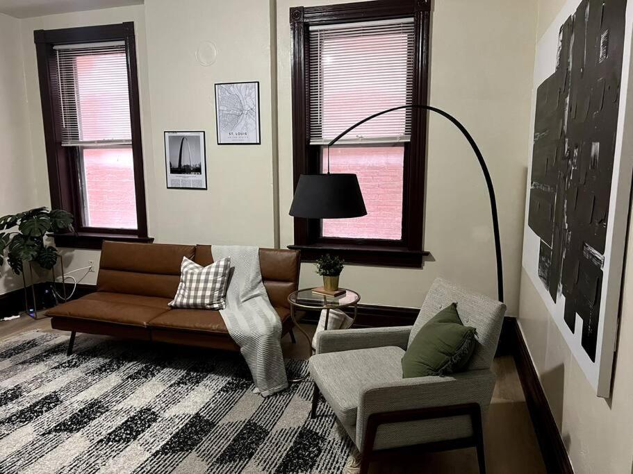 Apartamento Charming Duplex On Quiet Street St. Louis Exterior foto